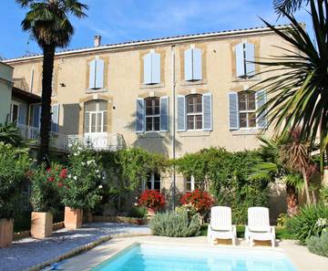 Cottage pour 2 personnes, avec piscine ainsi que jardin et vue dans Bram