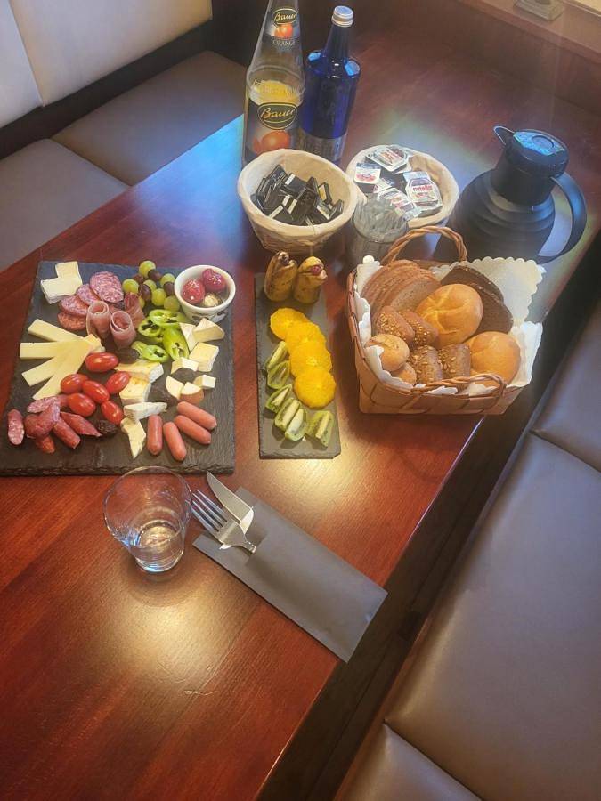 Hotel für 2 Personen, mit Terrasse und Garten sowie Ausblick in Merseburg - 4