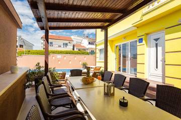 Villa for 16 People in Pula-Medulin, Pula, Photo 4