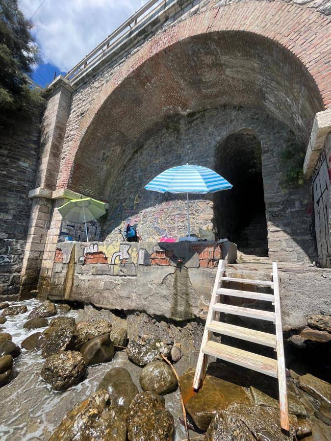 Location de vacances pour 2 personnes, avec terrasse et vue à Région de Vintimille - 2