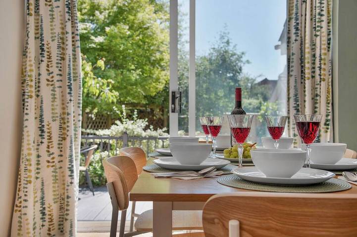 Holiday rental for 6 people, with garden in Worcester