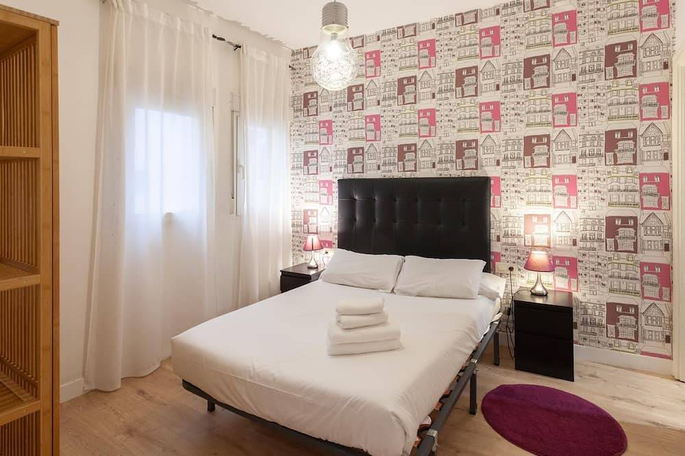 Entire apartment, Modern and huge flat in Sol in Centro (Madrid), Madrid