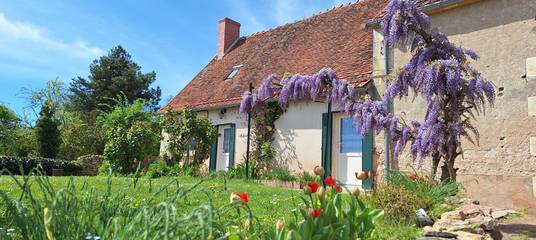 Gîte pour 4 personnes, avec jardin dans le Cher