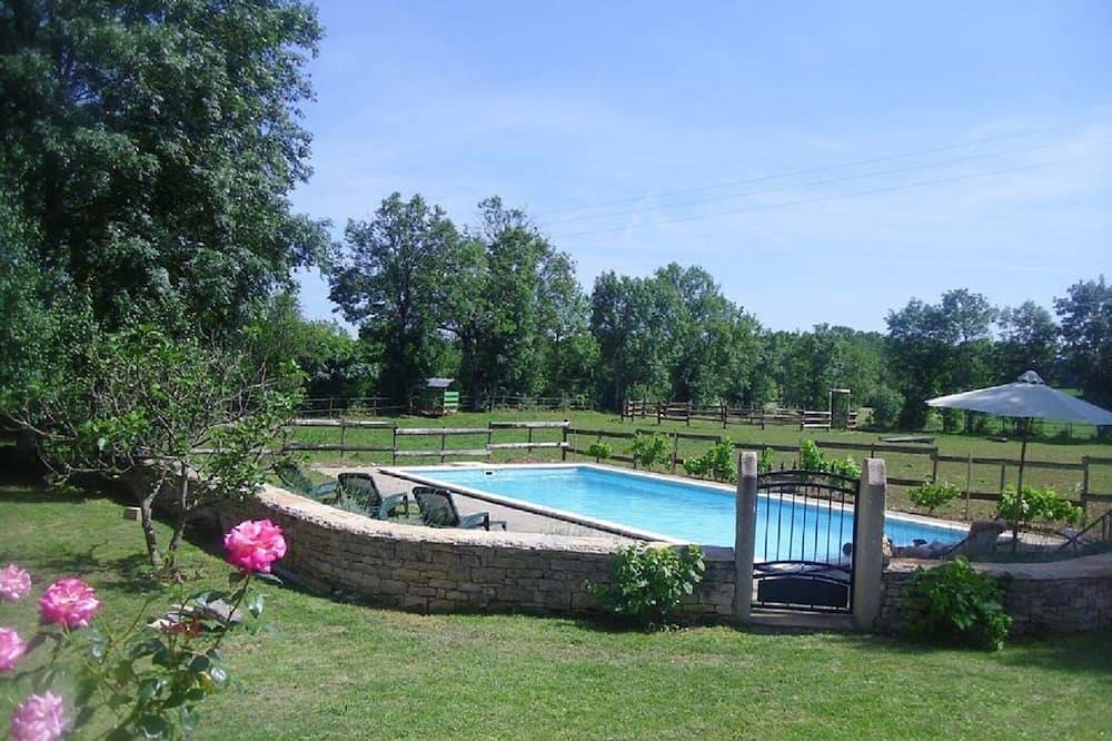 Gîte authentique, mas, piscine privée, Caylus / St Antonin Noble Val / 3 étoiles in Caylus, Tarn-et-Garonne
