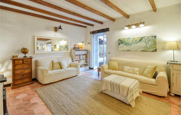 Accogliente appartamento di 85mq con letto per bambini, internet, vicino a Lumarzo in Uscio, Riviera Ligure