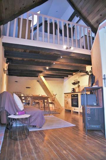 Gîte pour 4 personnes, avec jardin à Plounévézel