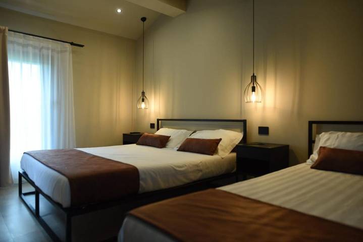 Ferienwohnung für 2 Personen, mit Pool und Garten sowie Ausblick in Castelnuovo del Garda - 4