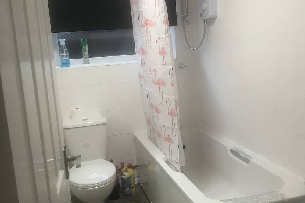 Lynbrook Holiday Rental bungalow - sleeps up to 6 people in Frinton on Sea, Frinton and Walton