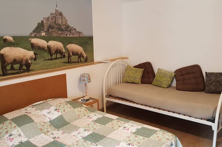 Location de vacances pour 6 personnes, avec jardin et terrasse à Saint-Martin-des-Champs (Avranches) - 4