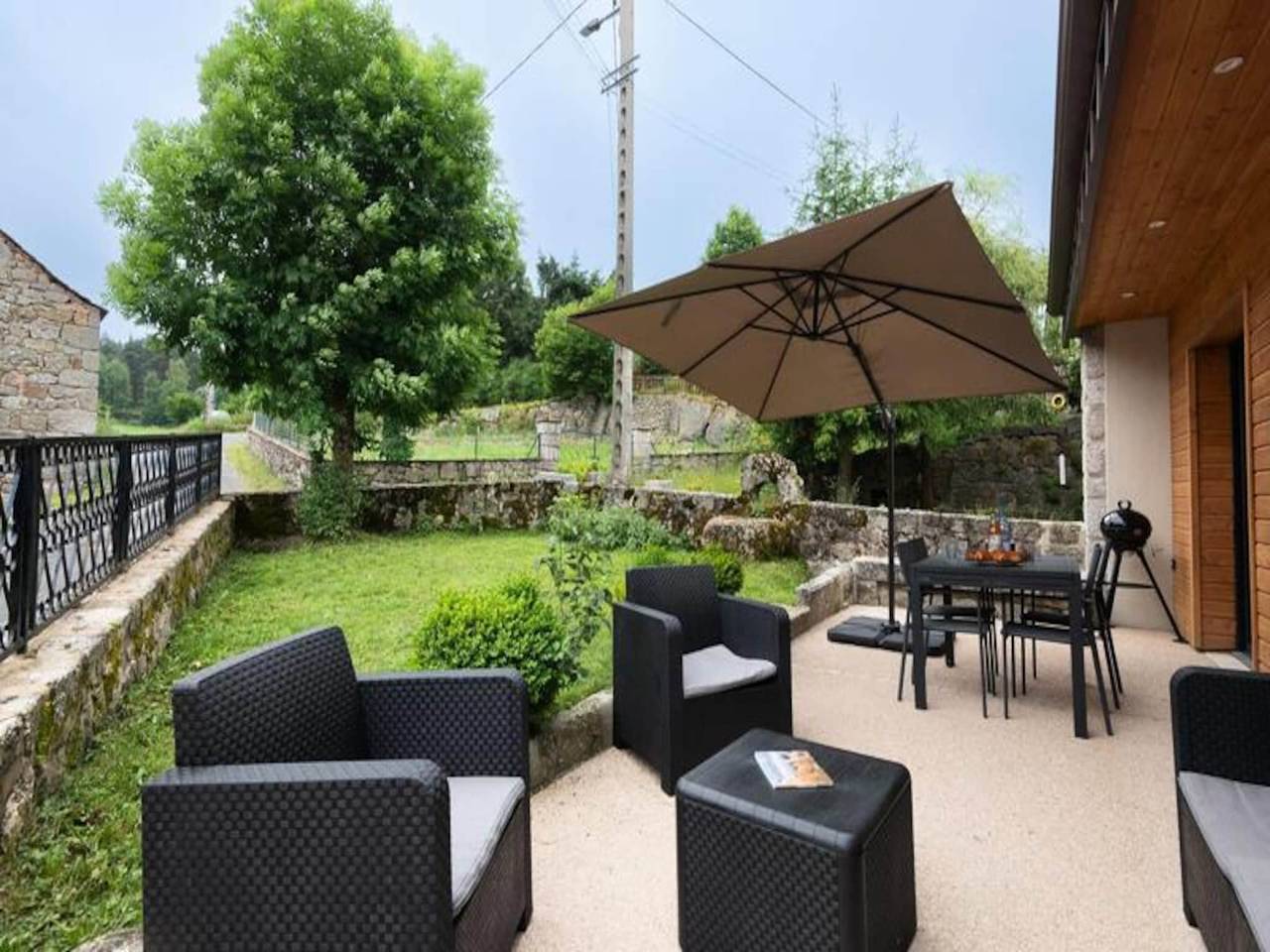 Appartement entier, Gמte de France 6 personnes in Rieutort-de-Randon, Région de Mende