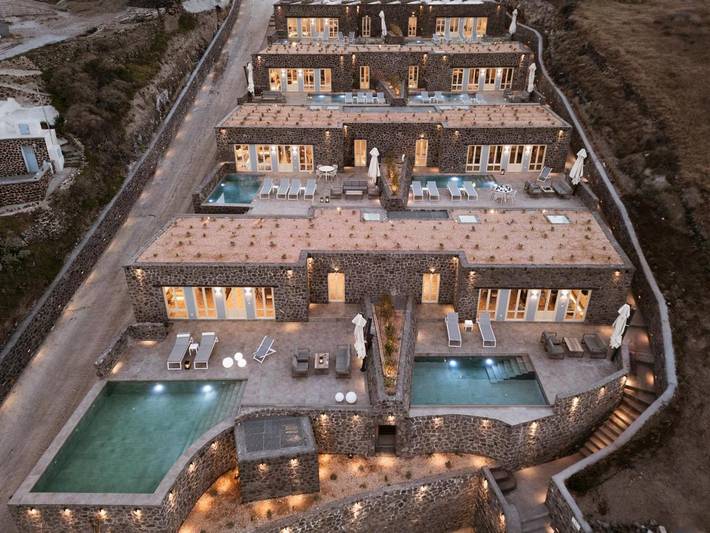 Villa para 6 pessoas, com piscina e vista e ainda jardim em Santorini