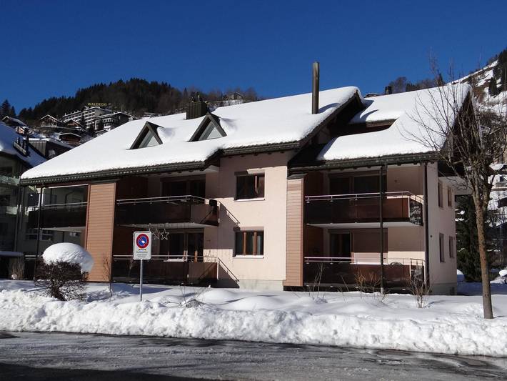 Hütte für 4 Personen, mit Balkon in Engelberg