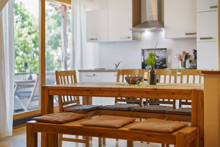 Ganze Wohnung, Ferienwohnung '1, 63 Qm, Balkon' mit Gemeinschaftspool, Gemeinschaftsgarten und Wi-Fi in Vogtsburg - Oberrotweil, Vogtsburg im Kaiserstuhl