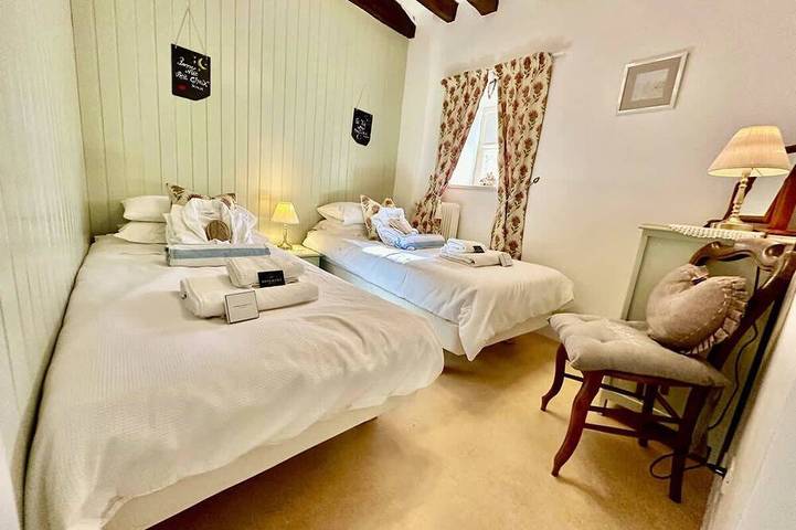 Gîte pour 4 personnes, avec jardin à Gourgé - 4