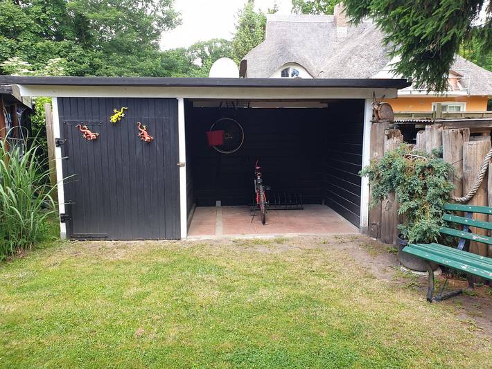Ganze Wohnung, Kleine gemütliche Ferienwohnung mit gepflegtem grünen Grundstück - Buhne I (Eg) in Wieck am Darß, Fischland - Darß - Zingst