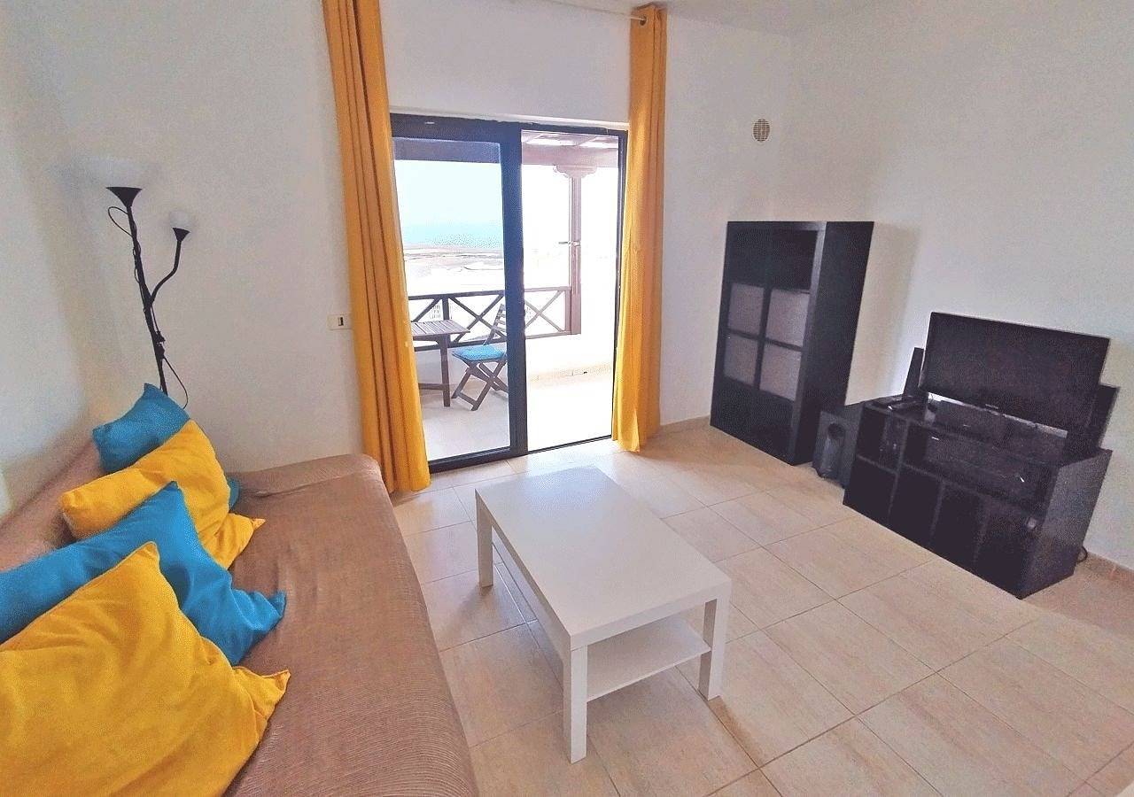 Apartamento vacacional entero, Apartamento de vacaciones para 4 personas con balcón in La Costa (Lanzarote), Tinajo
