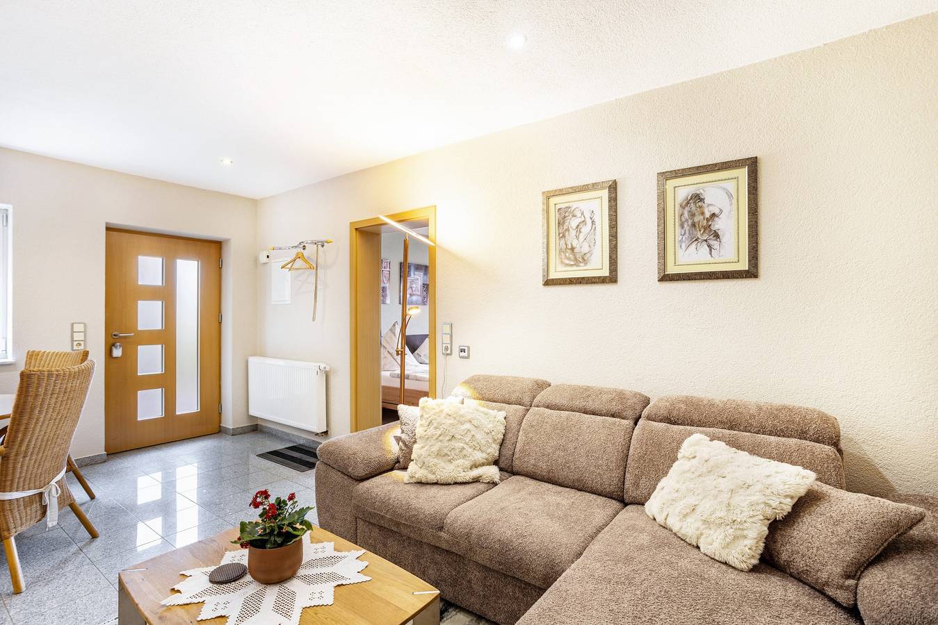 Ganze Wohnung, Ferienwohnung am Sonnenhang 2" in Willingen, die Mittelgebirge