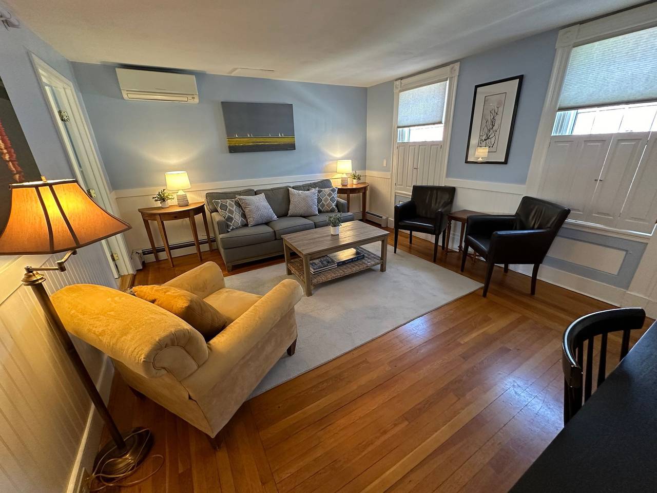 Ganze Wohnung, Large & Unique Two Bedroom Apartment Downtown in Newport, Newport County