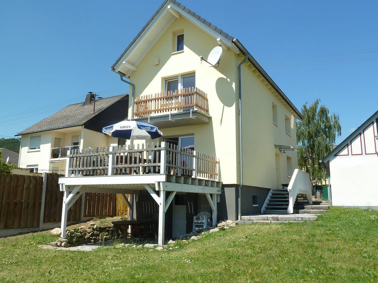 Geräumiges Ferienhaus in Stipshausen mit Terrasse in Stipshausen, Hunsrück