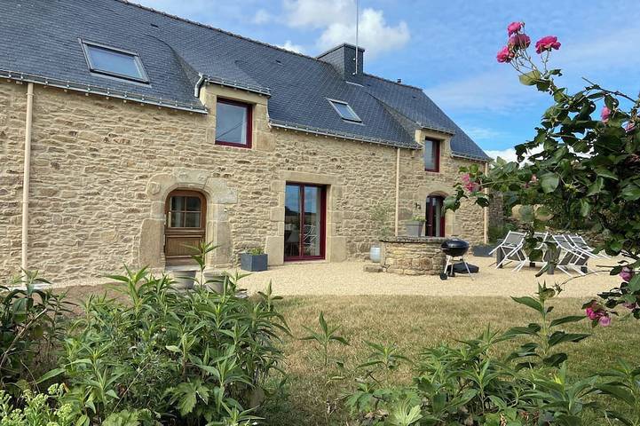 Location de vacances pour 8 personnes, avec Jardin à Landaul