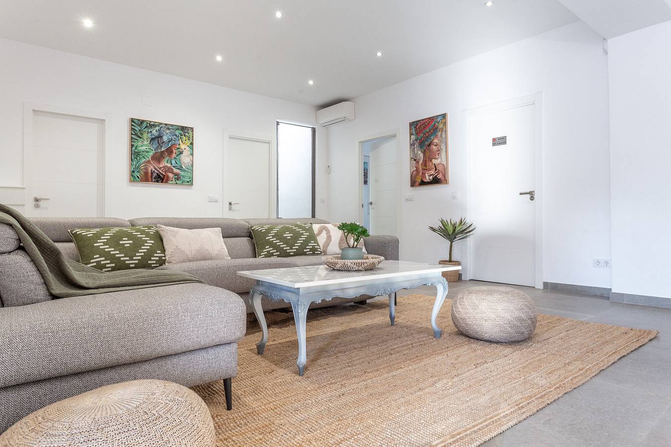 Casa Deborah in l'Escala, Oberampurien