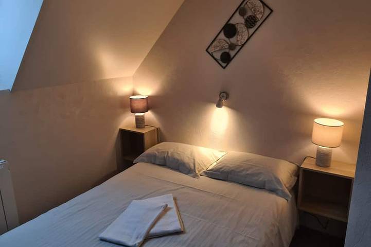 Ganze Wohnung, Apartment-Eigenes Badezimmer in Regionaler Naturpark Volcans d'Auvergne