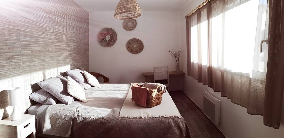 Chambre d’hôte pour 2 personnes, avec jardin dans l' Aude - 4