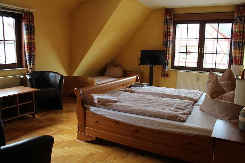 Ganze Wohnung, 214 qm Ferienwohnung in der Mitte des Thüringer Waldes in Steinbach-Hallenberg, Rennsteig