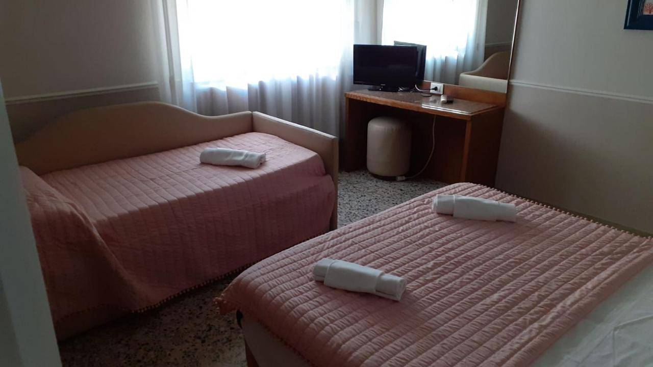 Hotel Ristorante La Terrazza in Lido di Camaiore, Camaiore