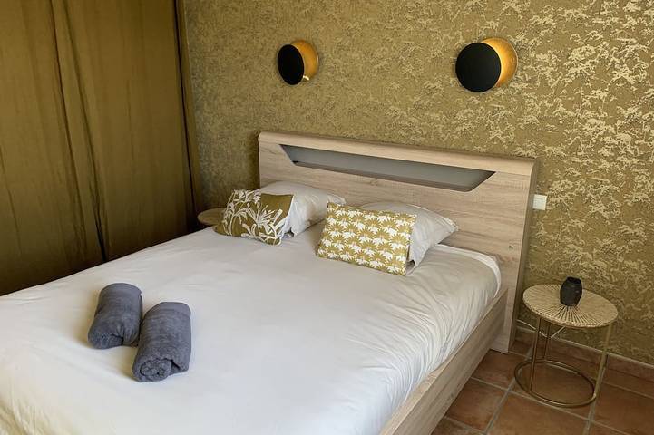 Location de vacances pour 6 personnes, avec jardin à Orpierre - 2