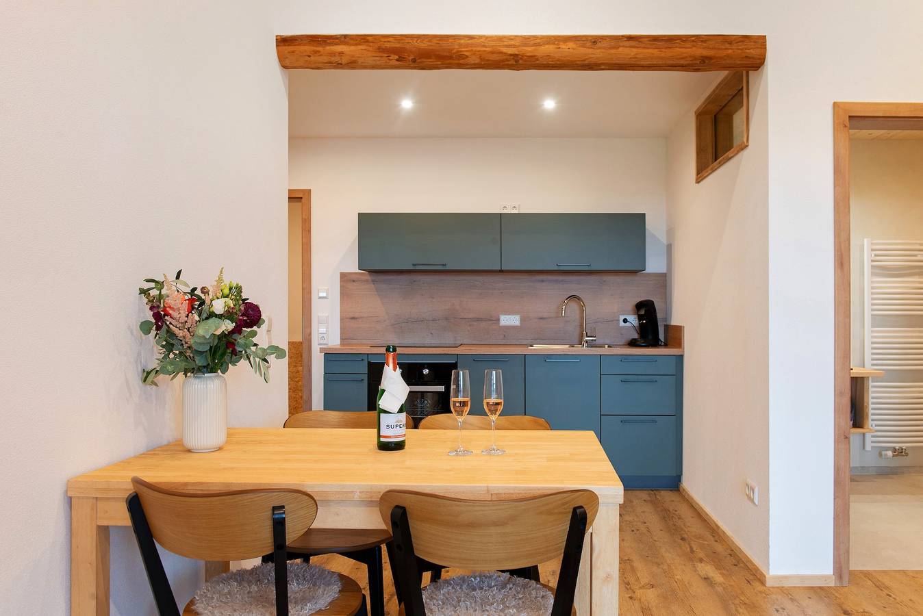 Ganze Wohnung, 'Ferienwohnung Weitblick' mit Gemeinschaftsgarten, Balkon und Wlan in Donaueschingen, Mittlerer Schwarzwald