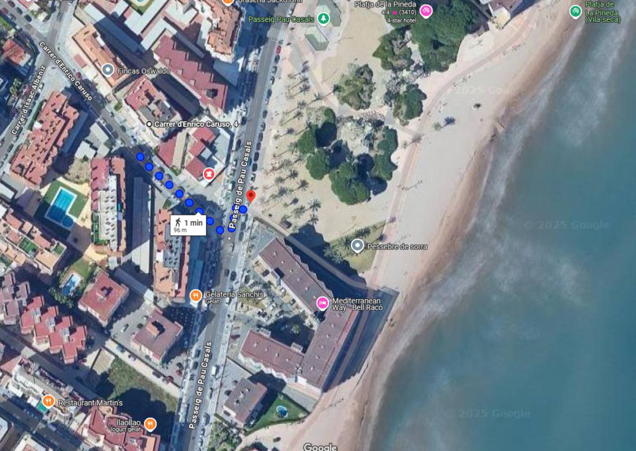 Entire apartment, Holiday apartment for 6 people with terrace in La Pineda, Platja de la Pineda