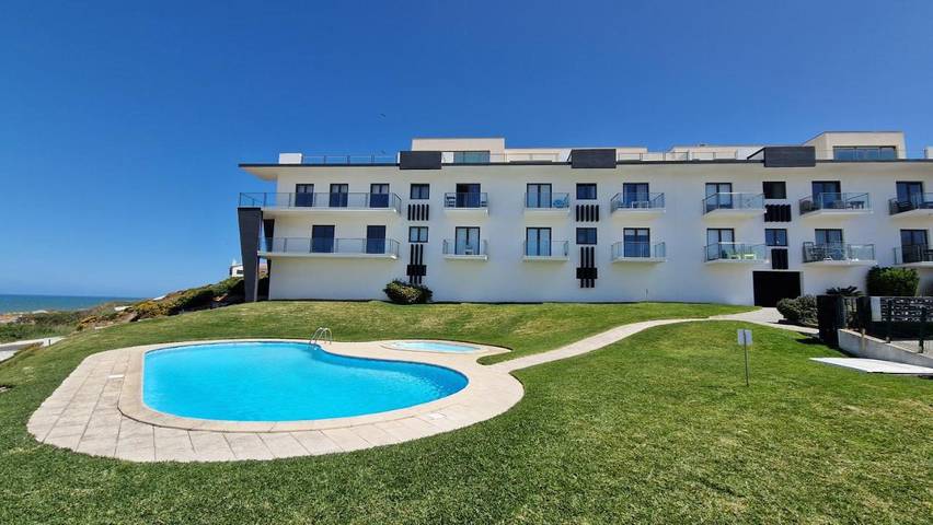 Apartamento de férias para 2 pessoas, com terraço e piscina e ainda vista em Foz do Arelho