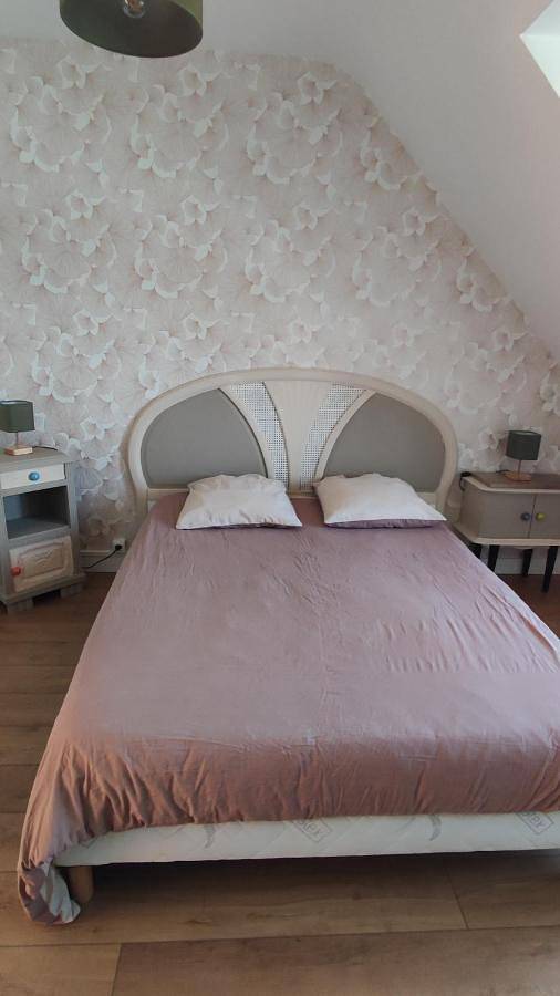 Gîte pour 2 personnes, avec jardin et vue à Quéven - 2