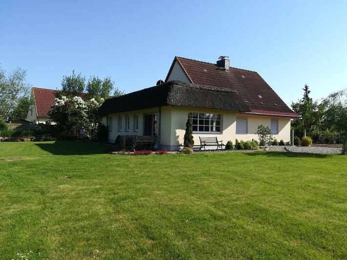 Ferienhaus für 8 Personen, mit Garten und Pool in Kalkhorst - 2