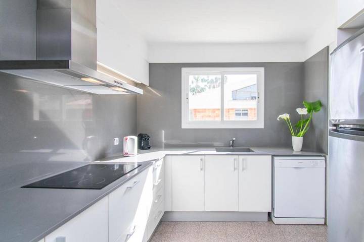 Ganze Wohnung, Apartment Isabela 2A 3 habitaciones con ático mit Meerblick, Klimaanlage, Wlan und Terrasse in Port de Pollença, Pollença