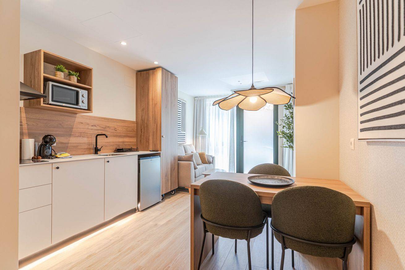 Geheel appartement, Alhambra Apartment. Modern, bright, and ideally located. in Beiro, Granada