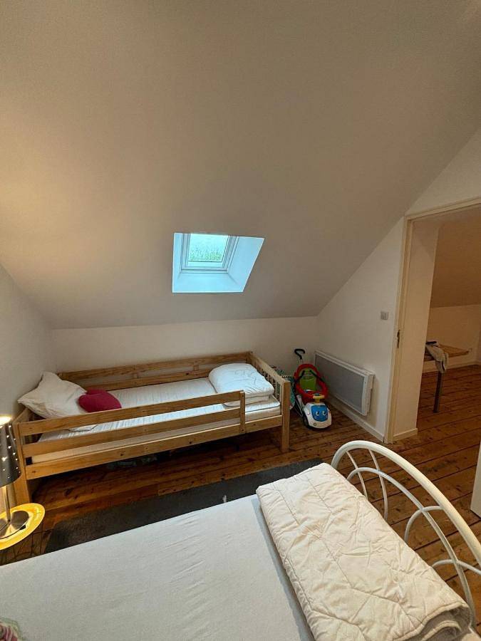 Gîte pour 7 personnes, avec terrasse dans Neuville-Saint-Rémy - 4