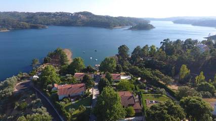 Gîte pour 6 personnes, avec vue et piscine ainsi que vue sur le lac et jardin à Tomar
