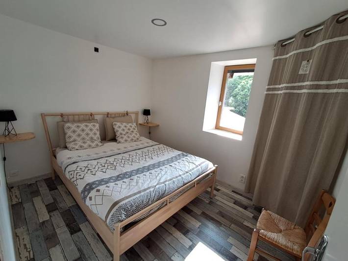 Location de vacances pour 5 personnes, avec jardin et vue, animaux acceptés à Chalencon - 4