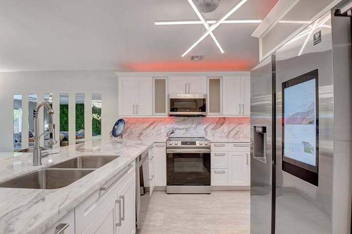 Vacation rental for 8 people, with sauna and balcony in Delray Beach