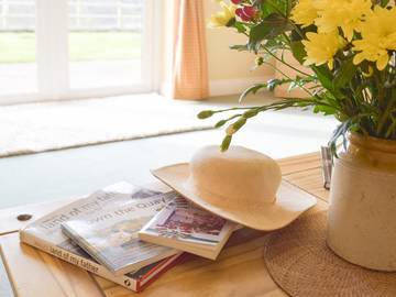 Log Cabin for 2 People in Pembrokeshire, South-Wales, Photo 4