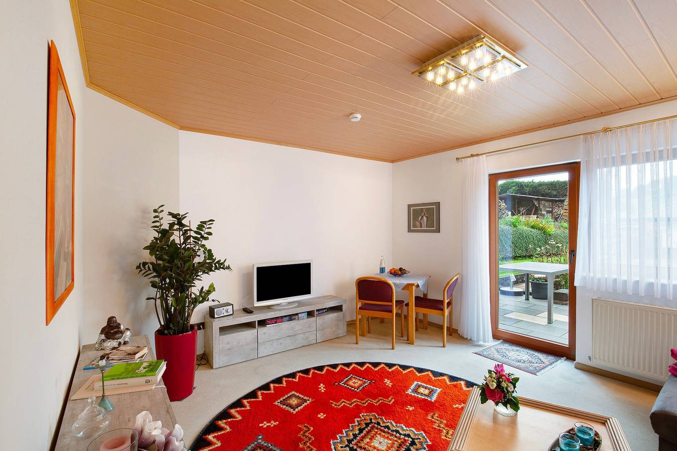 Ganze Wohnung, Ferienwohnung 'Standfuss' mit privater Terrasse, privatem Garten und Wi-Fi in Dausenau, Lahn-Taunus