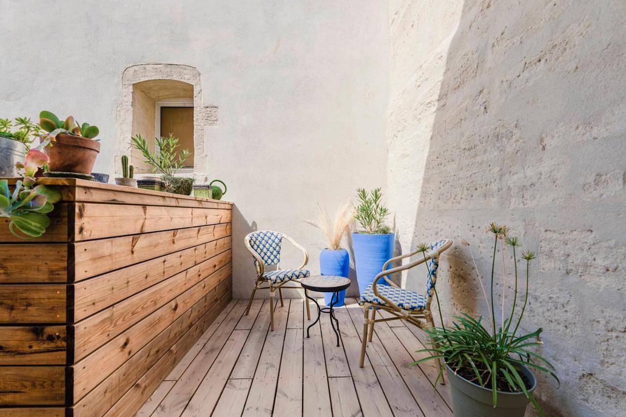 Le Petit Avignon - chambres & appartement à deux pas du Pont d'Avignon et du Palais des Papes in Avignon, Vaucluse