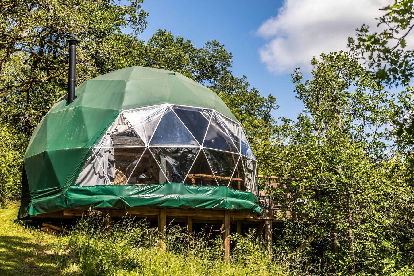 Dôme étoilé & jacuzzi – Escapade à 2 en Dordogne in La Dornac, Périgord Noir