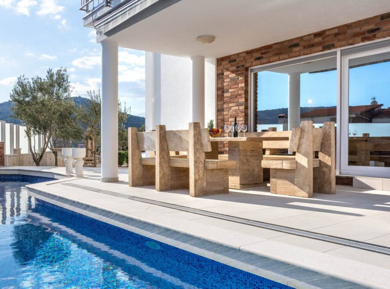 Ganze Wohnung, One-Bedroom Apartment with Balcony and Sea View -Relax in Pomena, Mljet