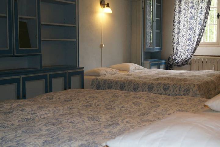 Location de vacances pour 14 personnes, avec jardin et terrasse ainsi que sauna et piscine dans Forrières - 4