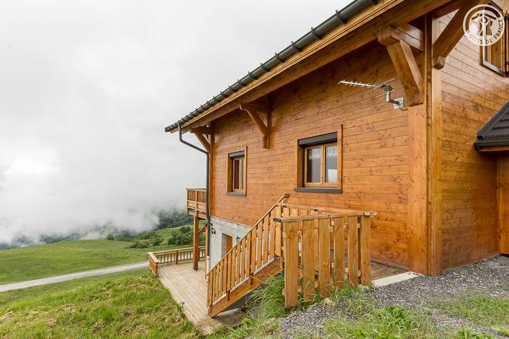 Gîte pour 6 personnes, avec Jacuzzi et Terrasse