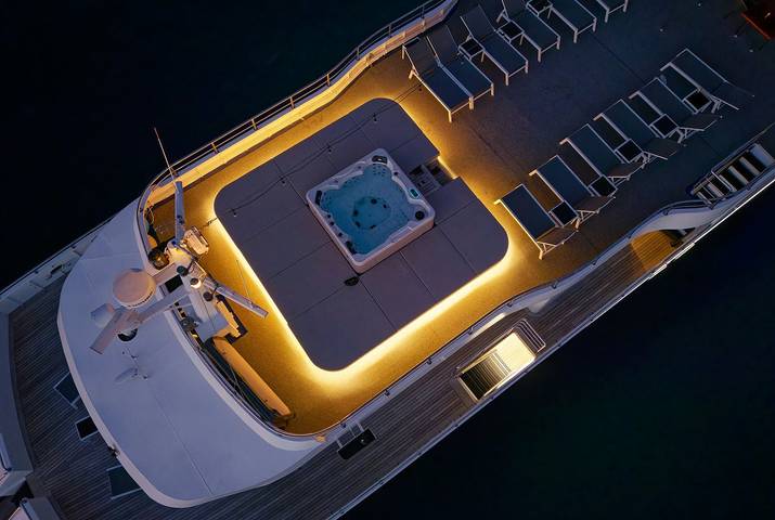Barco para 26 personas con sauna in Split, Condado de Split-Dalmacia