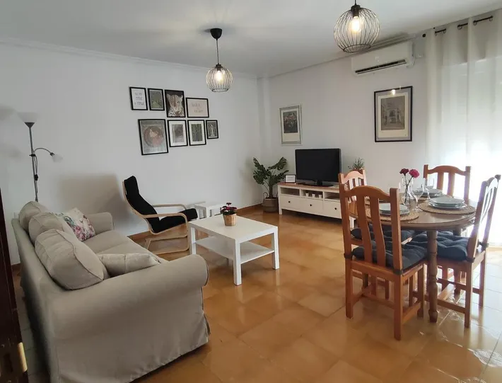 Apartamento de vacaciones para 4 personas, con balcón y vistas - 1